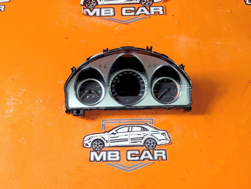 Щиток приборов MERCEDES-BENZ C-класс W204/S204 (2006 - 2011) фото 1 &mdash; Разборка Мерседес