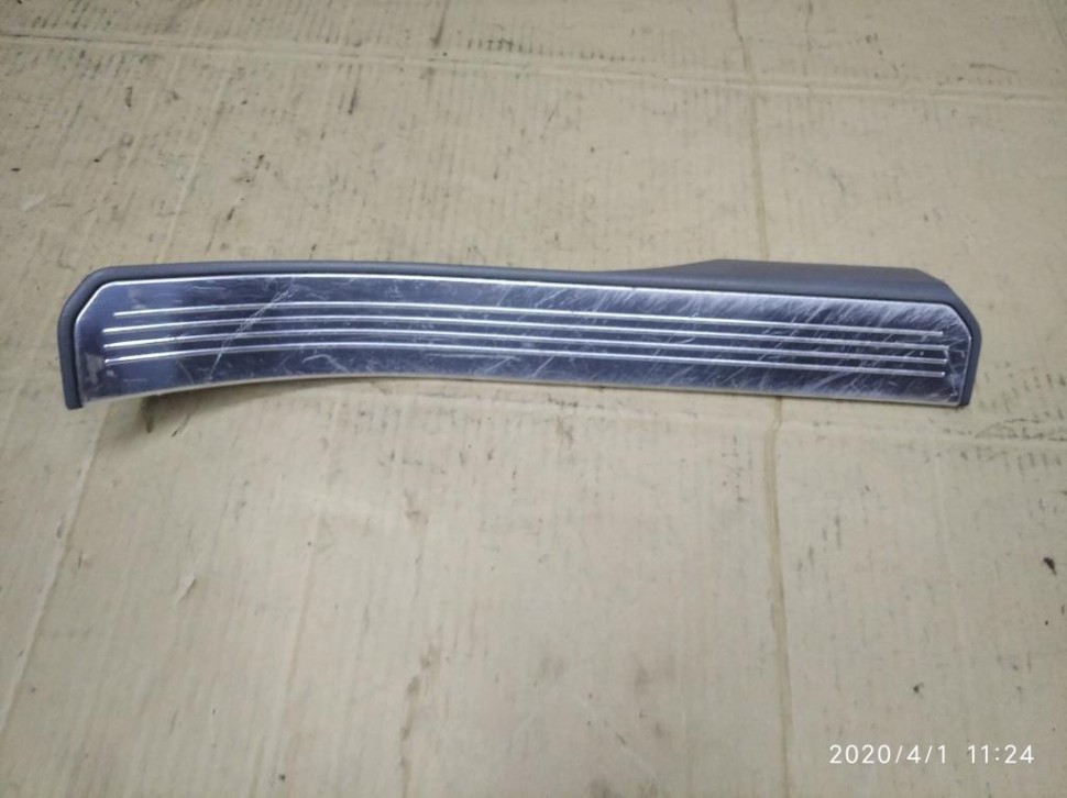 Накладка порога внутренняя MERCEDES-BENZ S-класс W221 (2005 - 2009) фото 1 — Разборка Мерседес