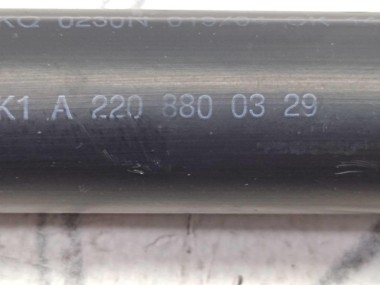 Амортизатор капота MERCEDES-BENZ S-класс W220 рестайлинг (2002 - 2005) — Разборка Мерседес