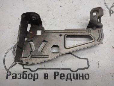 Кронштейн топливного фильтра MERCEDES-BENZ S-класс W222/C217/A217 рестайлинг (2017 - 2020) — Разборка Мерседес