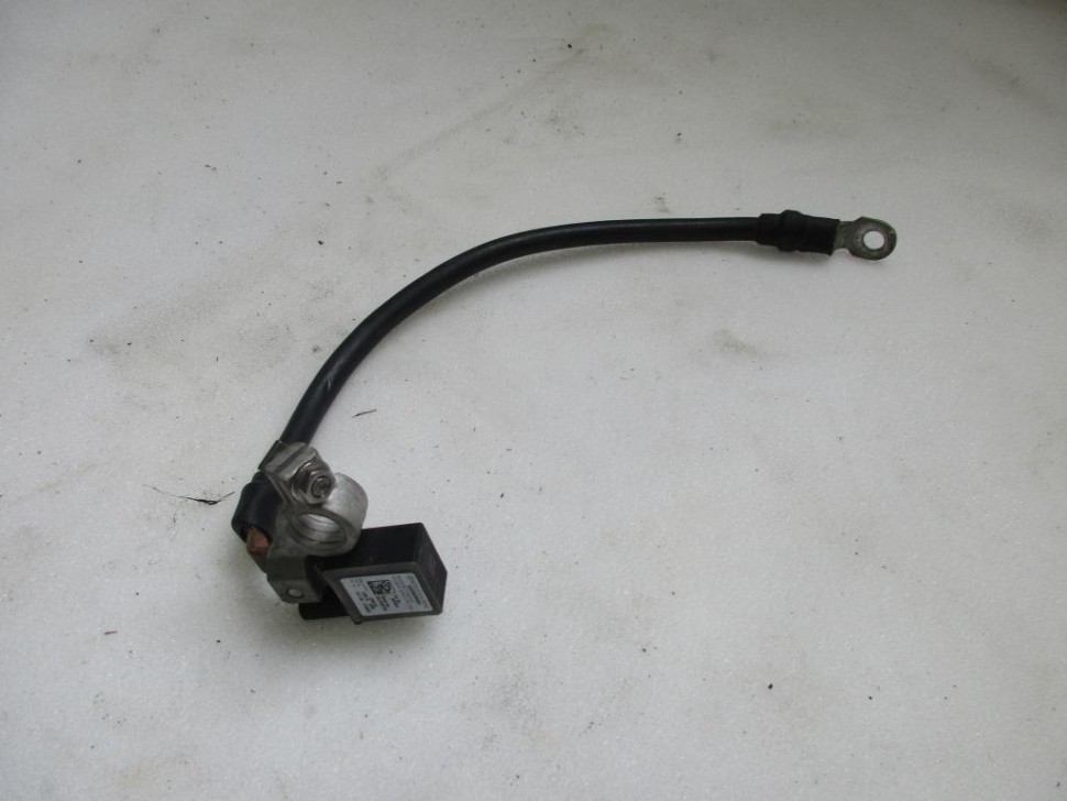 Клемма минус MERCEDES-BENZ C-класс W205/S205/C205/A205 (2014 - 2018) фото 1 — Разборка Мерседес