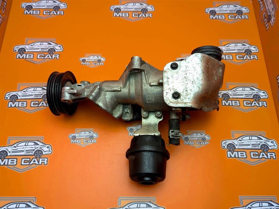 Помпа MERCEDES-BENZ A-класс W176 (2012 - 2015) фото 1 — Разборка Мерседес