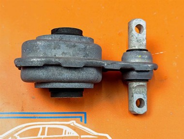 Опора двигателя задняя MERCEDES-BENZ A-класс W177 (2018 - 2023) — Разборка Мерседес