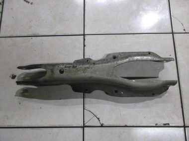 Рычаг задней стойки (лодка) MERCEDES-BENZ S-класс W220 (1998 - 2005) — Разборка Мерседес