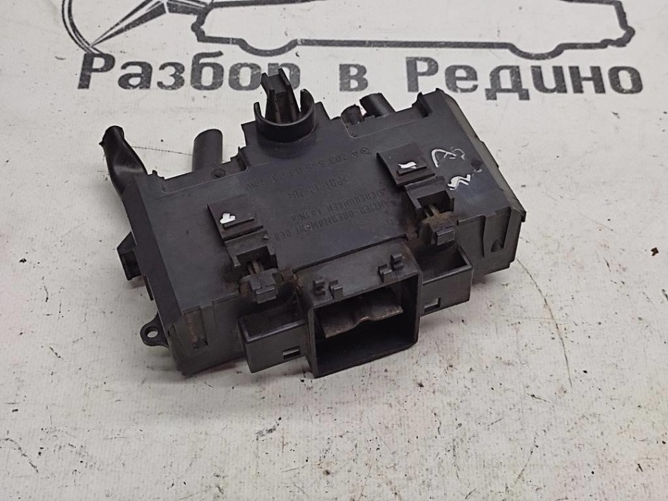 Блок предохранителей MERCEDES-BENZ C-класс W203/S203/CL203 (2000 - 2004) фото 1 — Разборка Мерседес