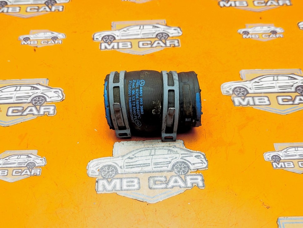 Патрубок ОЖ MERCEDES-BENZ C-класс W205/S205/C205/A205 (2014 - 2018) фото 1 — Разборка Мерседес