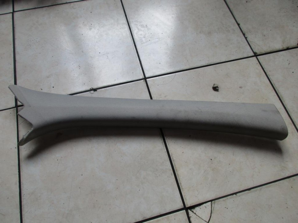 Накладка передней стойки MERCEDES-BENZ C-класс W204/S204 (2006 - 2011) фото 1 — Разборка Мерседес