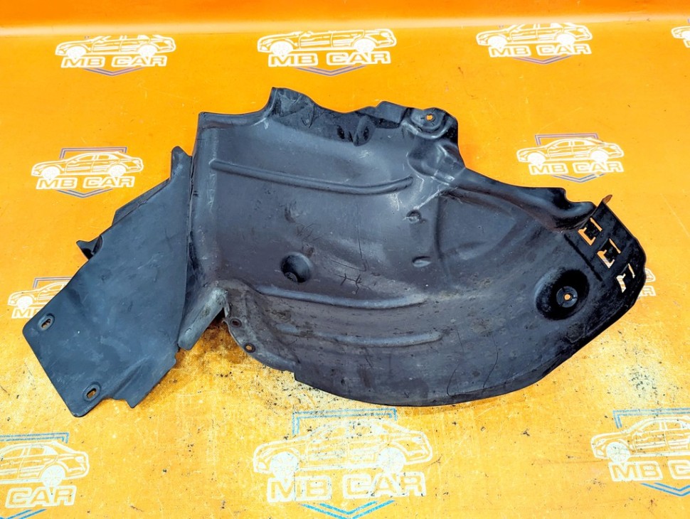 Подкрылок передний левый, задняя часть MERCEDES-BENZ C-класс W205/S205/C205/A205 (2014 - 2018) фото 1 — Разборка Мерседес