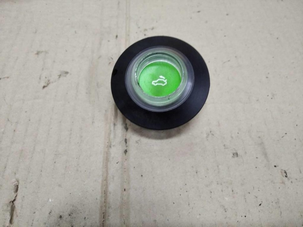 Кнопка закрытия багажника MERCEDES-BENZ C-класс W203/S203/CL203 рестайлинг (2004 - 2008) фото 1 — Разборка Мерседес