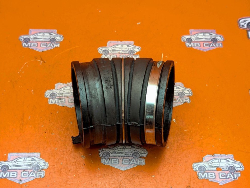 Патрубок воздушный MERCEDES-BENZ C-класс W203/S203/CL203 (2000 - 2004) фото 1 — Разборка Мерседес