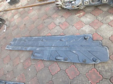 Защита днища MERCEDES-BENZ C-класс W204/S204 (2006 - 2011) — Разборка Мерседес